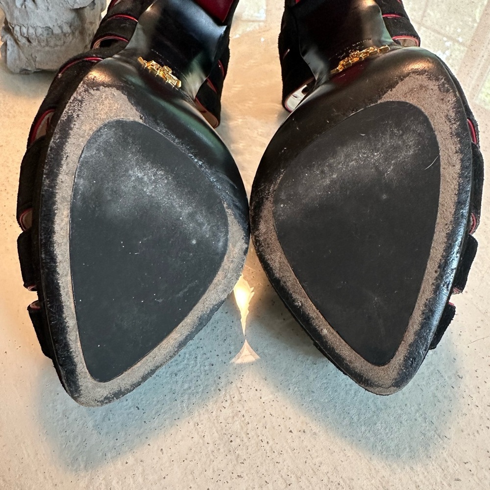 Prada suede heels - Picture 9 of 14